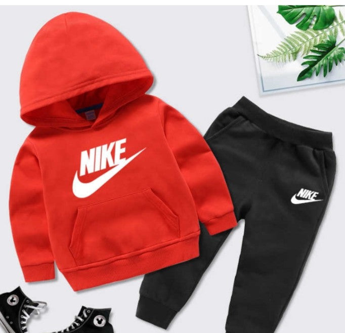 CONJUNTO DE SUDADERA NIÑO NIKE P109